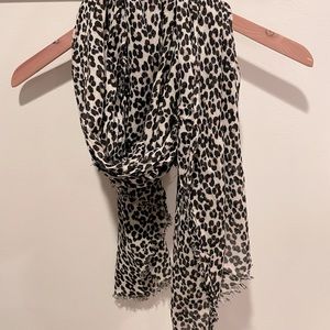 Gap Leopard Scarf.